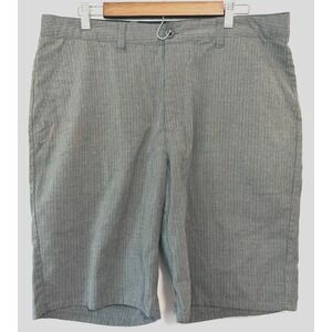 Travis Mathew Men's Shorts size 36 gray with black pinstripe classic stretch